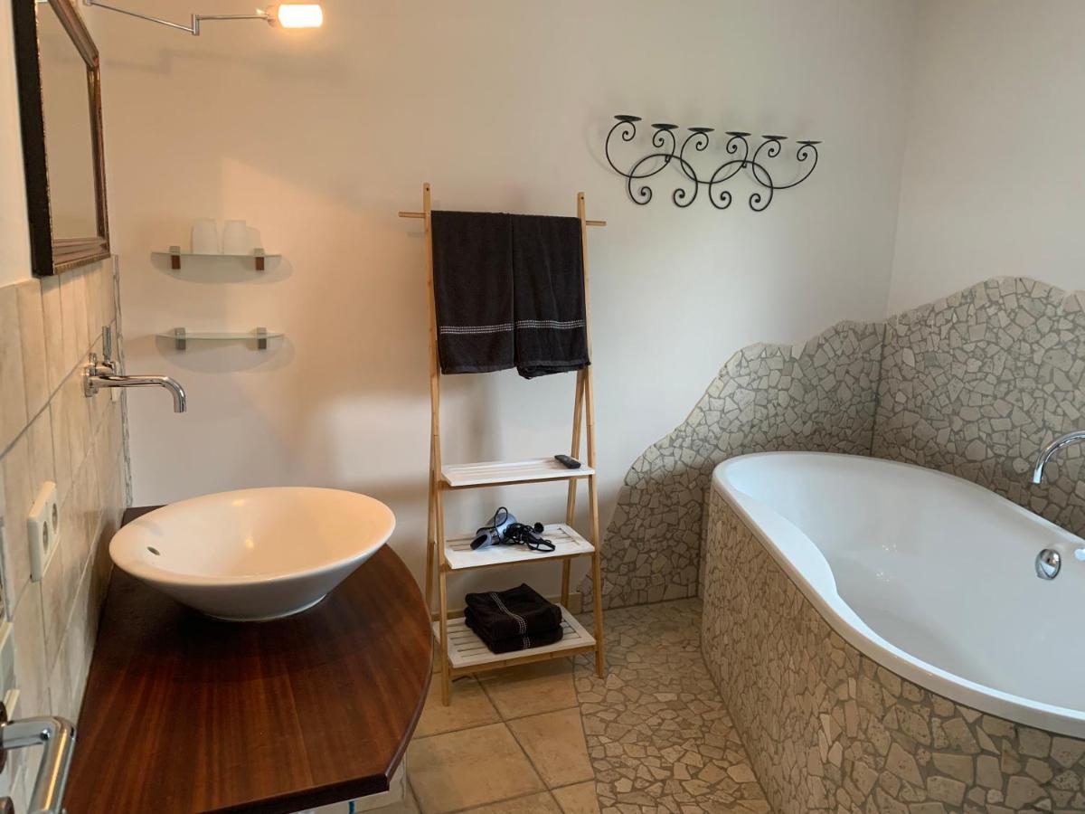 Schwarzwaldmarie Apartment บึล ภายนอก รูปภาพ